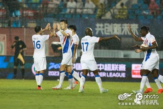 U23亚洲杯分组A组：卡塔尔、澳大利亚、约旦、印尼B组：日本、韩国、阿联酋、中国C组：沙特、伊拉克、泰国、塔吉克斯坦D组：乌兹别克斯坦、越南、科威特、马来西亚罗马诺：格列兹曼专注于马竞 他不会在冬窗加盟曼联罗马诺在今天的专栏中谈到了格列兹曼，直接指出法国球星只想留在马德里竞技，和曼联没有联系。